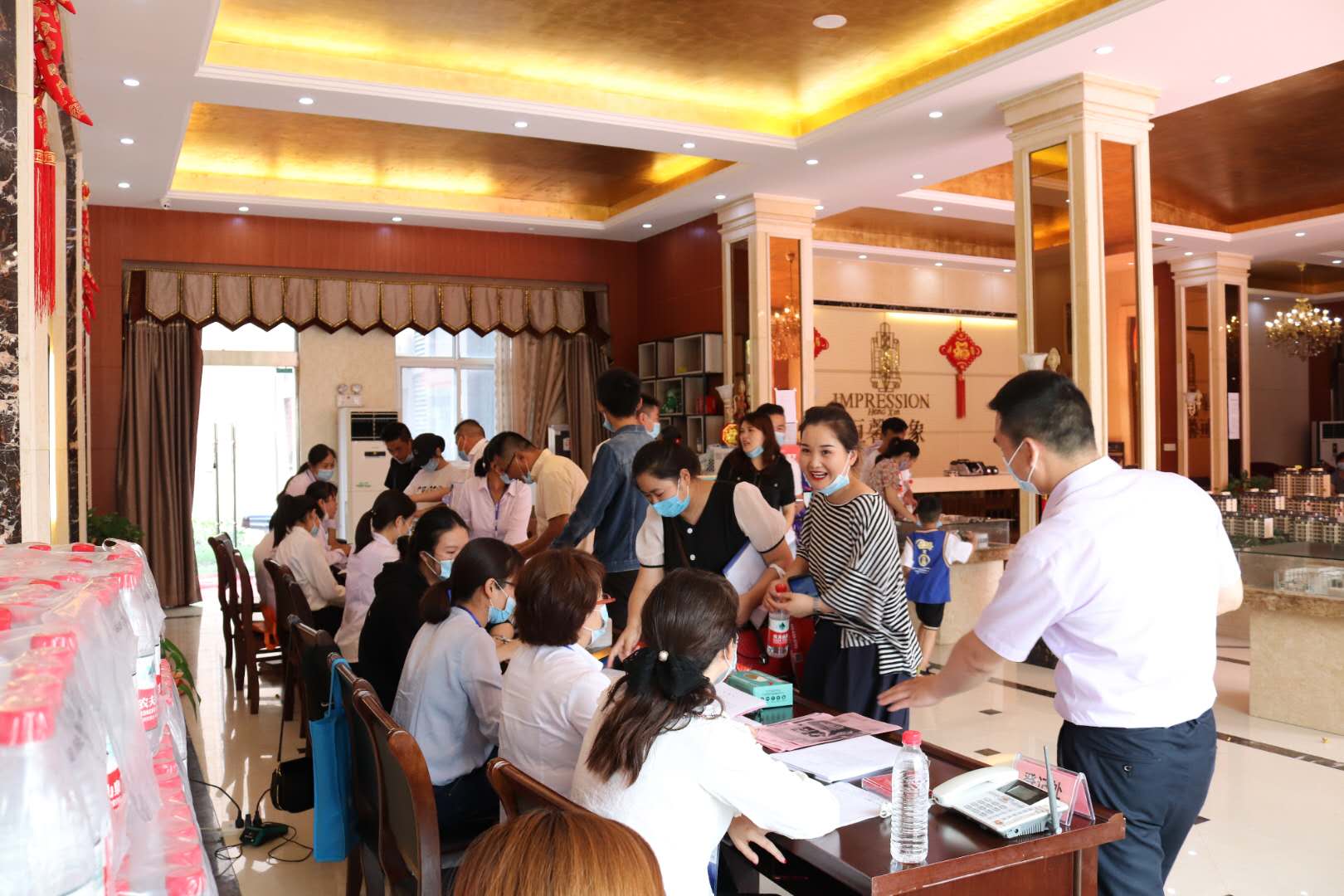 交房2.jpg 交房2.jpg